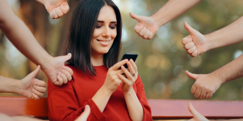 Woman finding love online